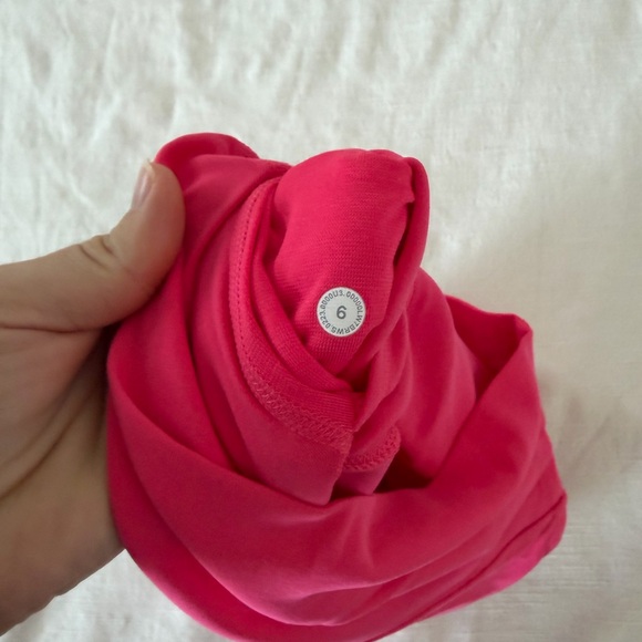 Lululemon Hot Pink 6” Biker Shorts / Size 6 - Picture 2 of 3